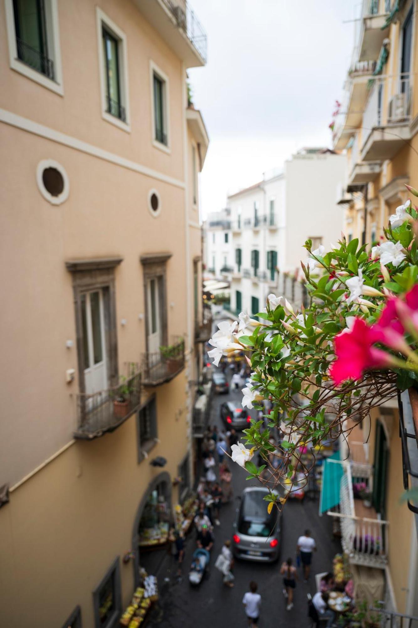 Aparthotel Antica Repubblica In Amalfi Center At 100Mt From The Sea Exterior photo